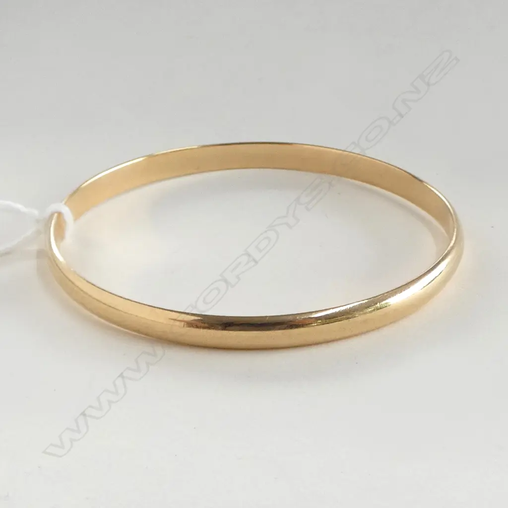 9ct YELLOW GOLD BANGLE half round form 19.24gms Image 1++