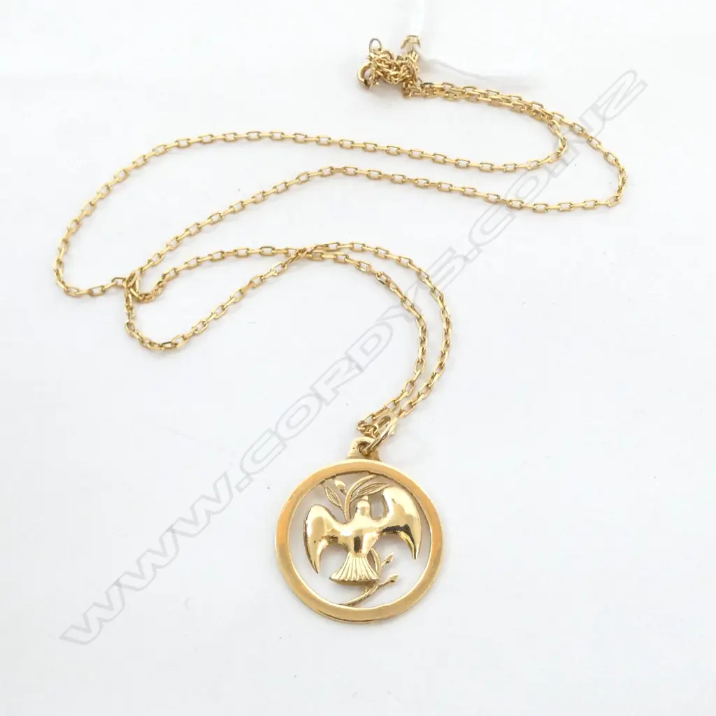 18ct DOVE PENDANT on 18ct CHAIN, L.58cm, 7.6gm Image 1++