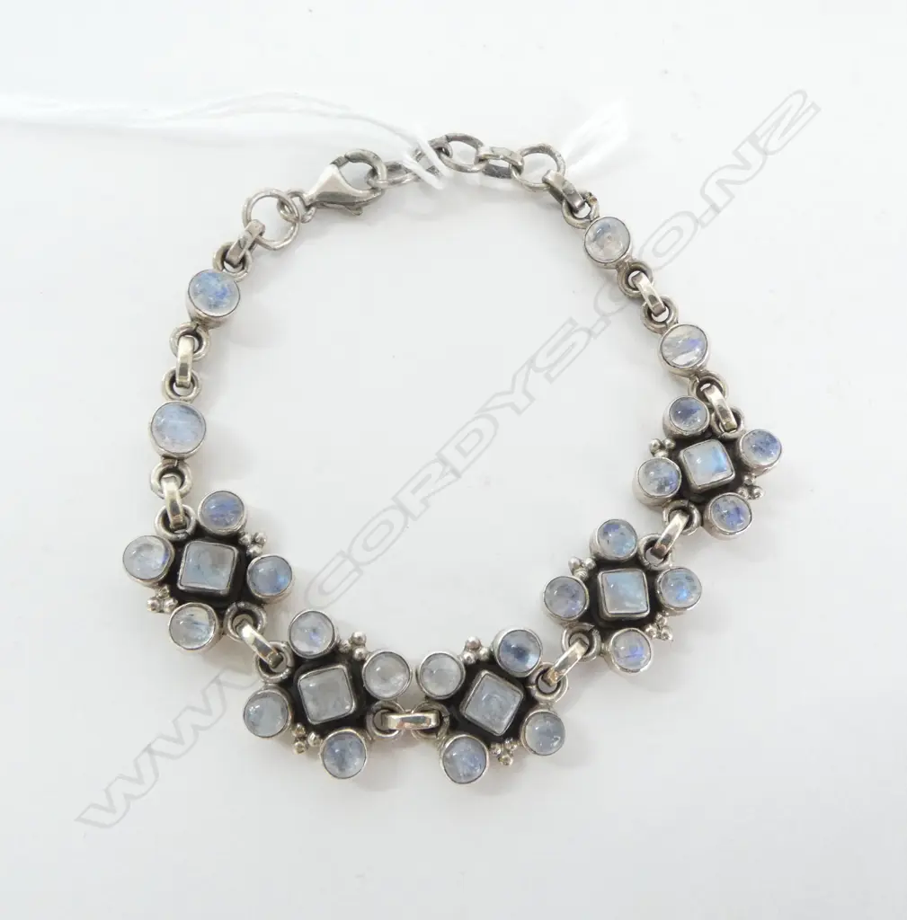 SILVER & MOONSTONE BRACELET Image 1++