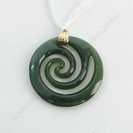 POUNAMU SPIRAL PENDANT