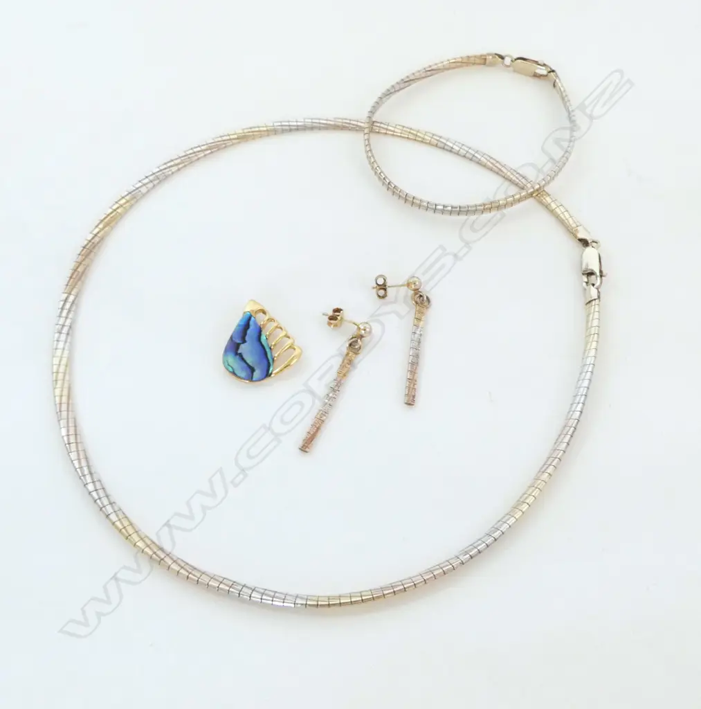 GOLD PLATED SILVER CHAIN BRACELET AND EARRING SET AND PAUA PENDANT Image 1++