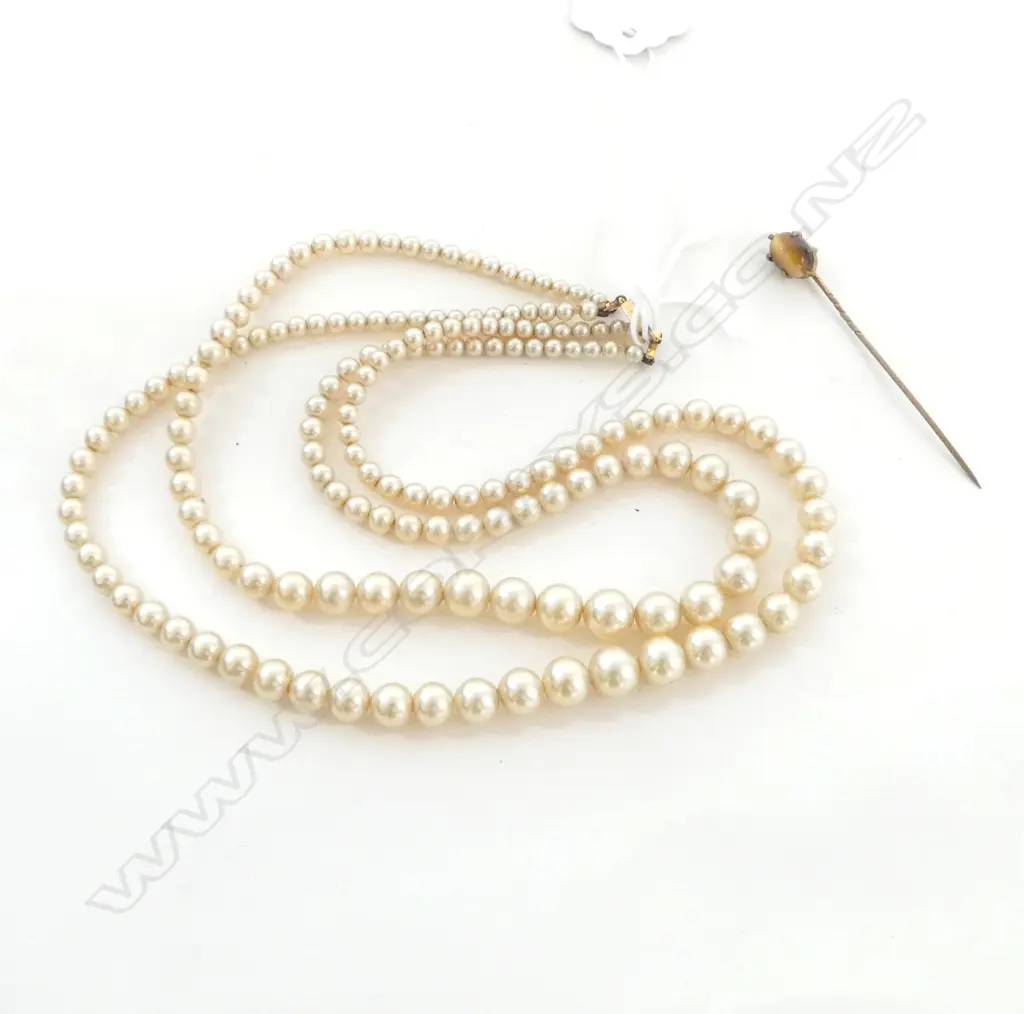 VINTAGE FAUX PEARL DOUBLE STRAND NECKLACE 9ct GOLD CLASP + GOLDSTONE STICKPIN Image 1++