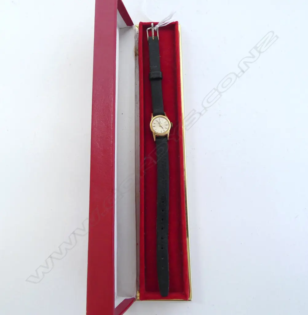 LADIES VINTAGE OMEGA GP WRISTWATCH + box w guarantee & 1966 receipt Image 1++