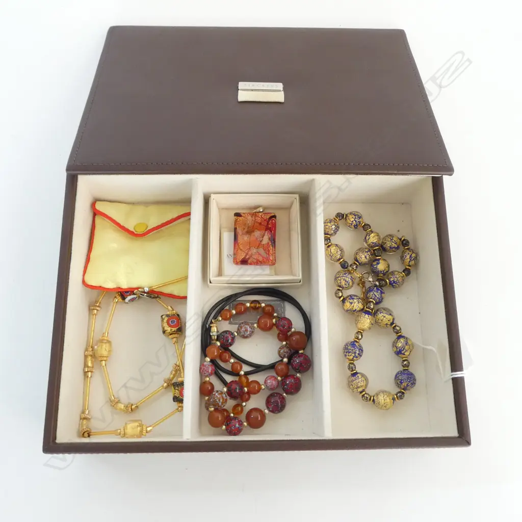 STACKERS JEWLERY BOX  3 MURANO GLASS NECKLACES 1 BEAD NECKLACE  & FROG PIN Image 1++