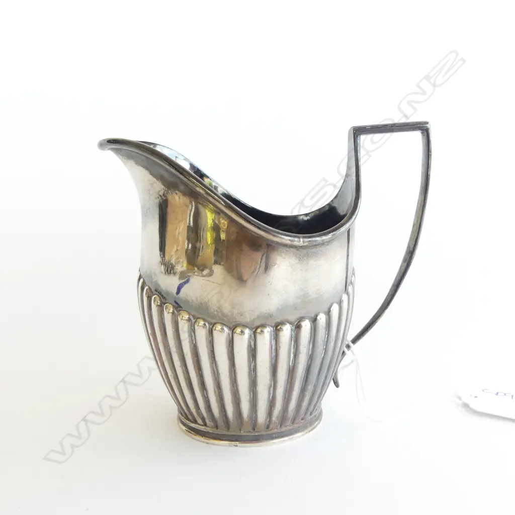 STG SILVER CREAM JUG, LONDON 1890 148grms Image 1++