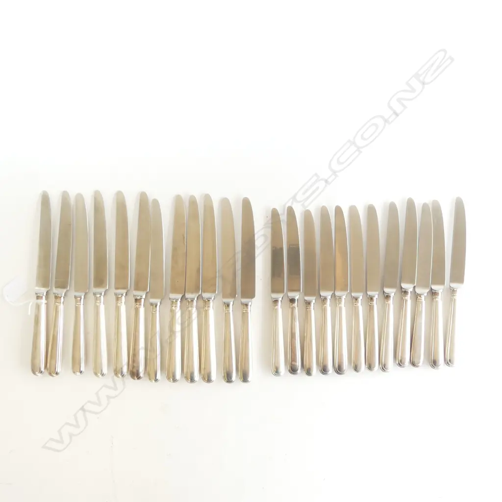 13 STG SILVER DINNER KNIVES + 11 STG SILVER LUNCH KNIVES, SHEFFIELD 1976; STEEL BLADES, Aprox. 2067gms Image 1++