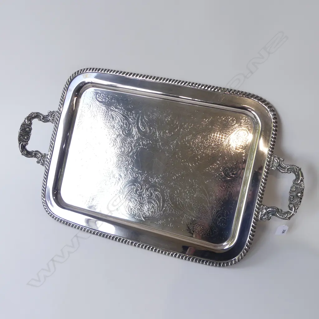 LG SILVER PLATE BUTLERS TRAY 690x400mm Image 1++