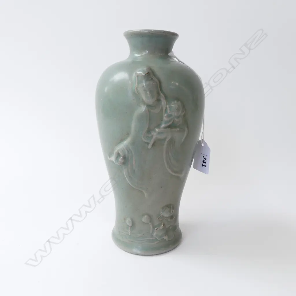ORIENTAL VASE, PALE CELADON GLAZE H.220mm Image 1++