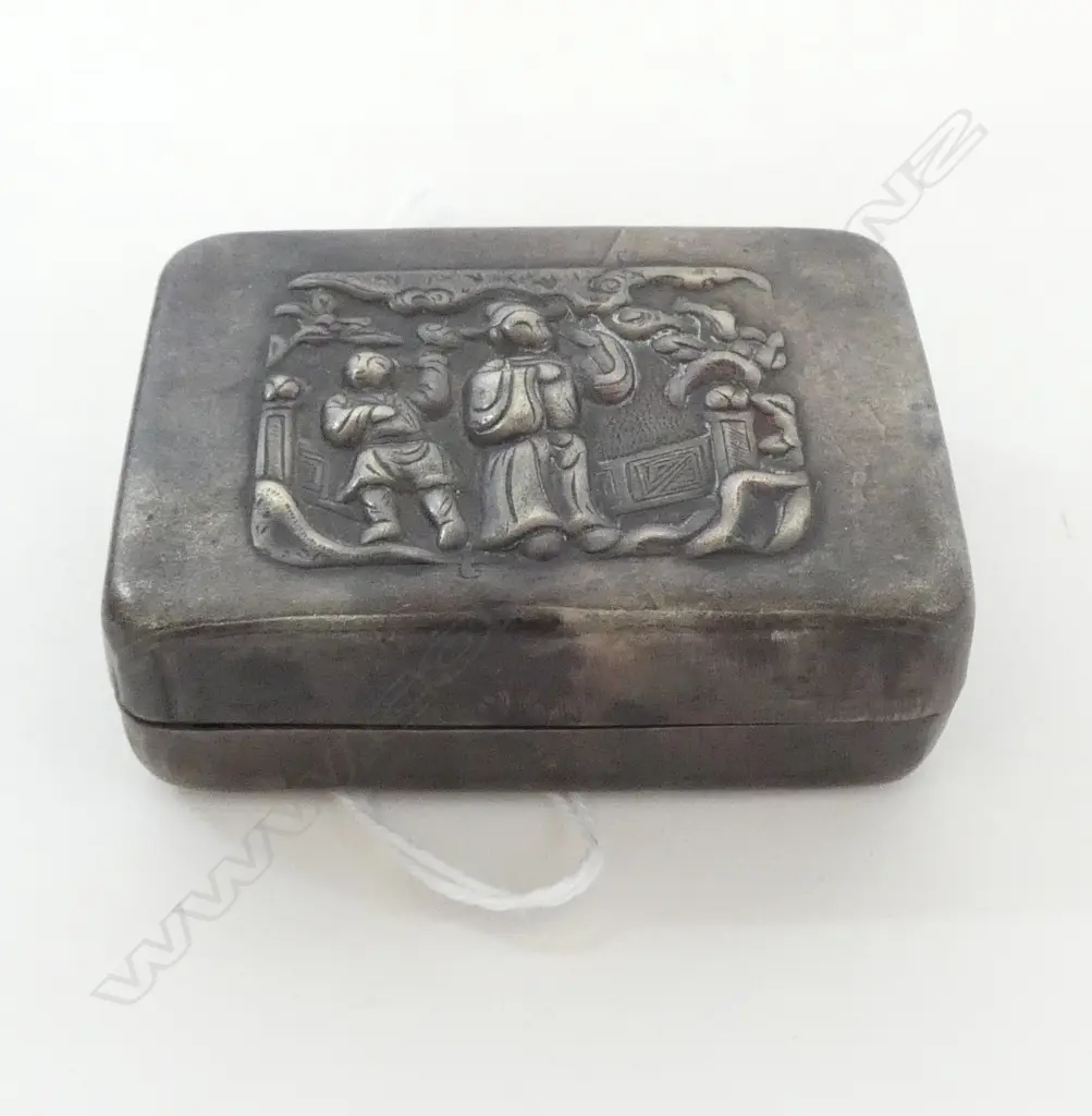 OLD CHINESE FIGURE EMBOSSED SEALING WAX BOX Image 1++