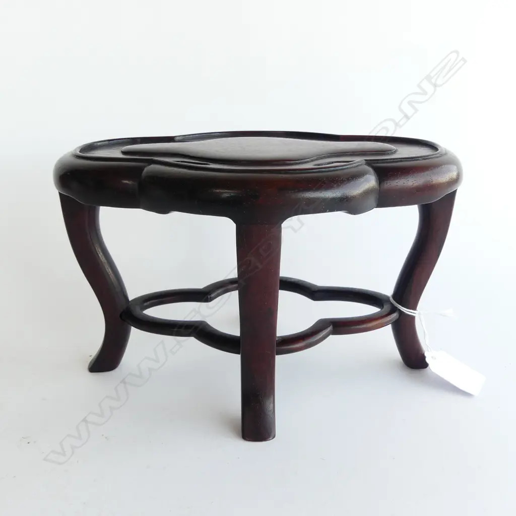 ORIENTAL WOODEN STAND H.140mm QUATREFOIL FORM Image 1++