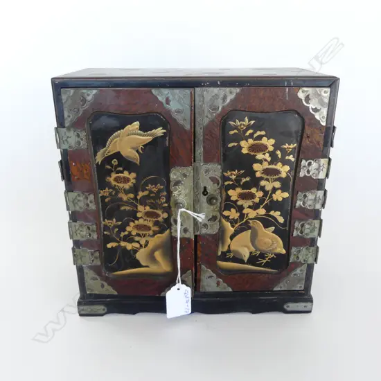 VINTAGE JAPANESE JEWELLERY BOX, 230 x 120 x 230mm