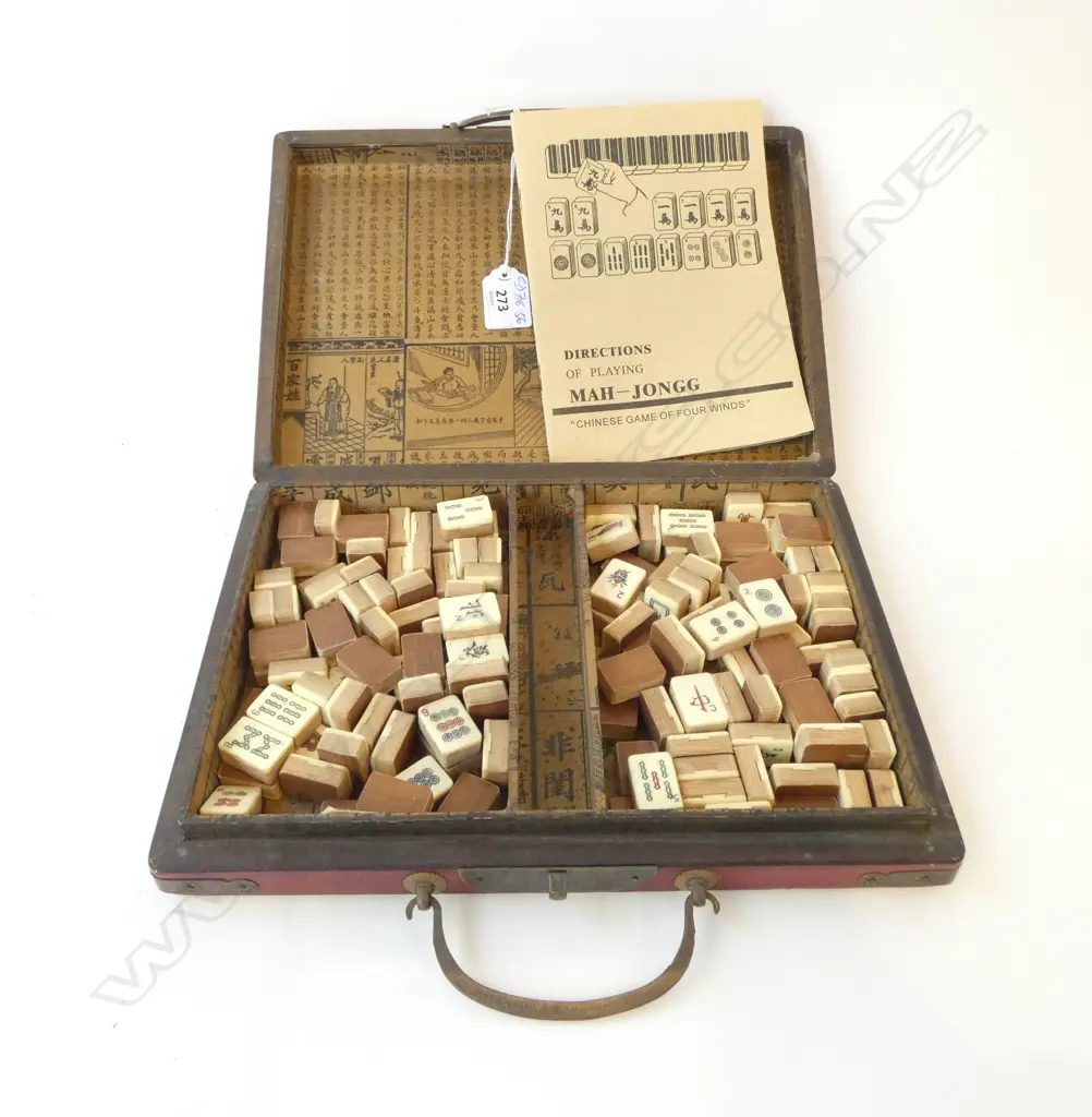 BONE & BAMBOO MAHLONG SET IN RED BOX Image 1++