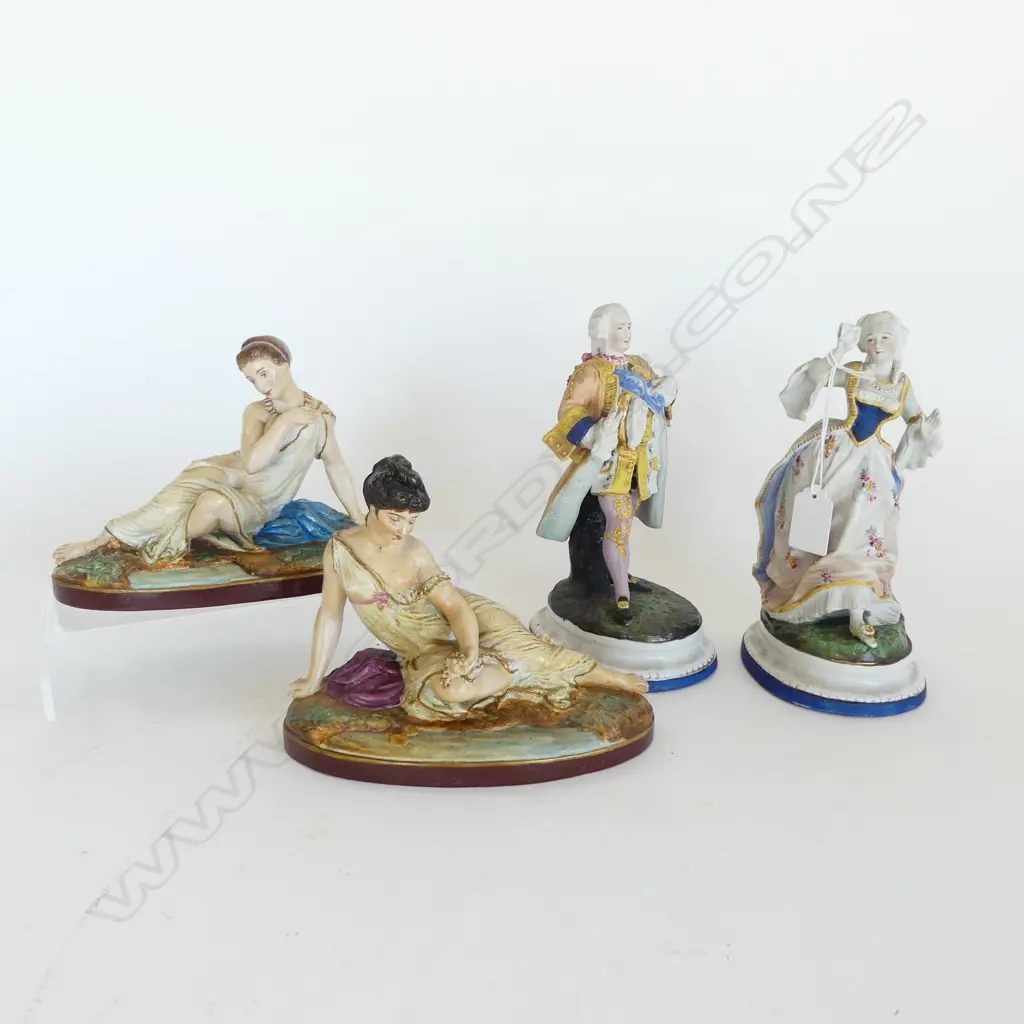 2 PRS PORCELAIN FIGURES; L&M RECLINING WOMEN refinished + 18thC COUPLE H.210mm Image 1++