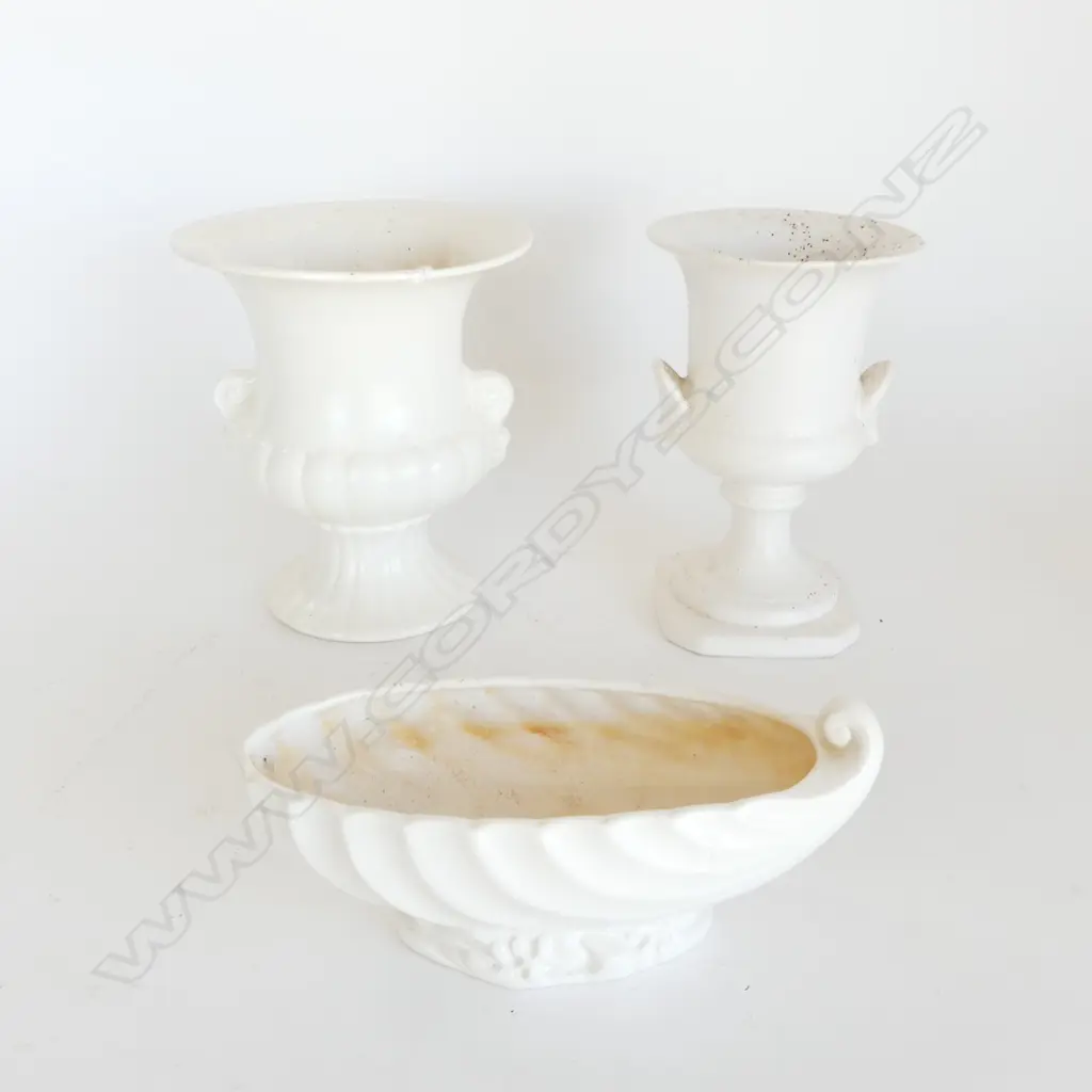 3 WHITE CROWN LYNN VASES largest w. hairlines H.200mm Image 1++