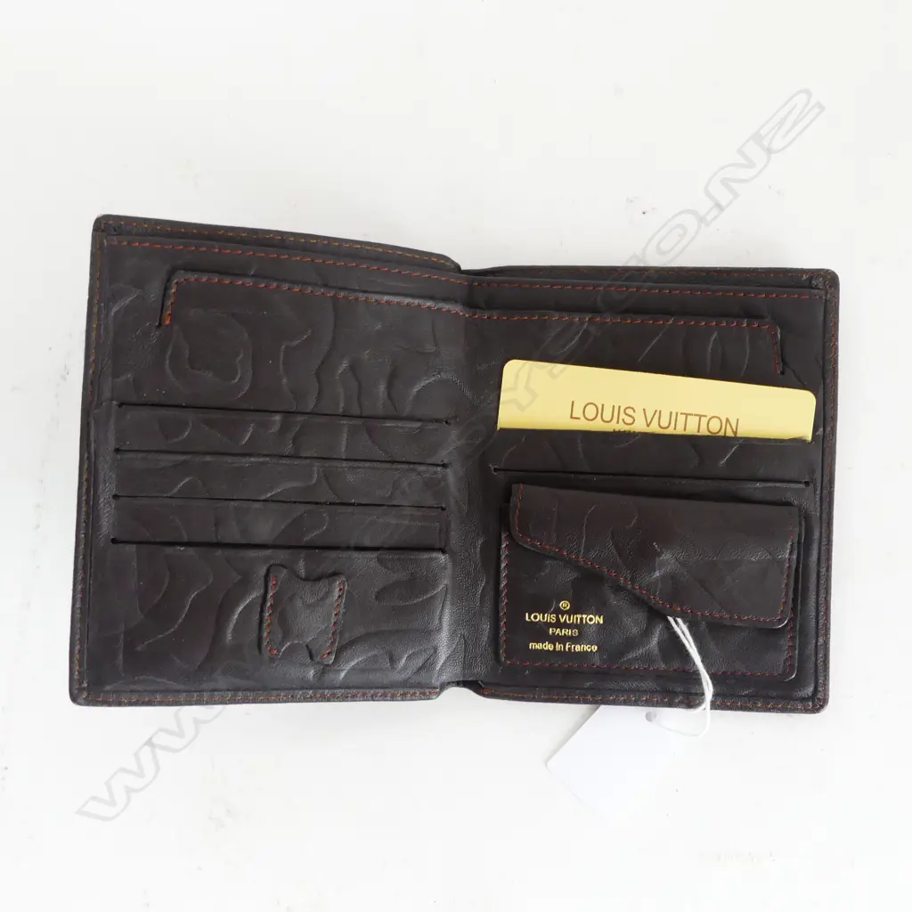 LOUIS VUITTION WALLET, GIFT DURING AMERICAS CUP, minor tear inside 125x105mm Image 1++