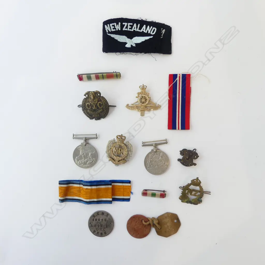 WWII MEDALS + DOG TAGS ETC TO N.Z.M.R. 18424 A. COWIE C.Y.C Image 1++