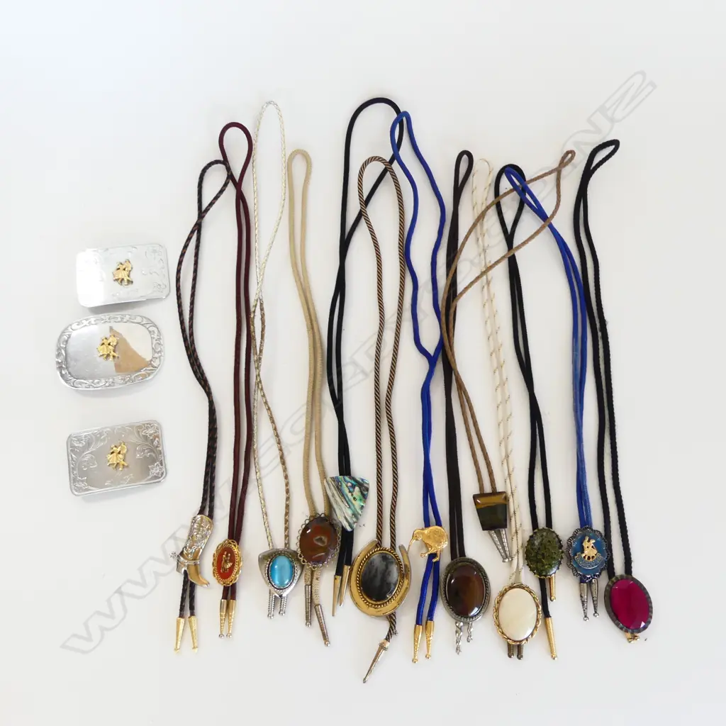COLLECTION OF COWBOY BELT BUCKLES & PENDANTS Image 1++
