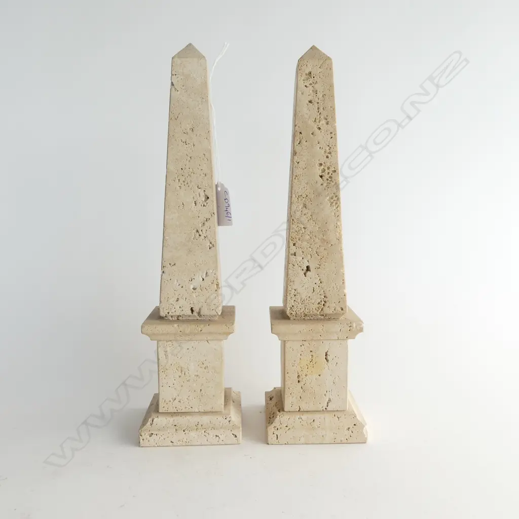 PR ITALIAN STONE OBELISKS H.305mm Image 1++