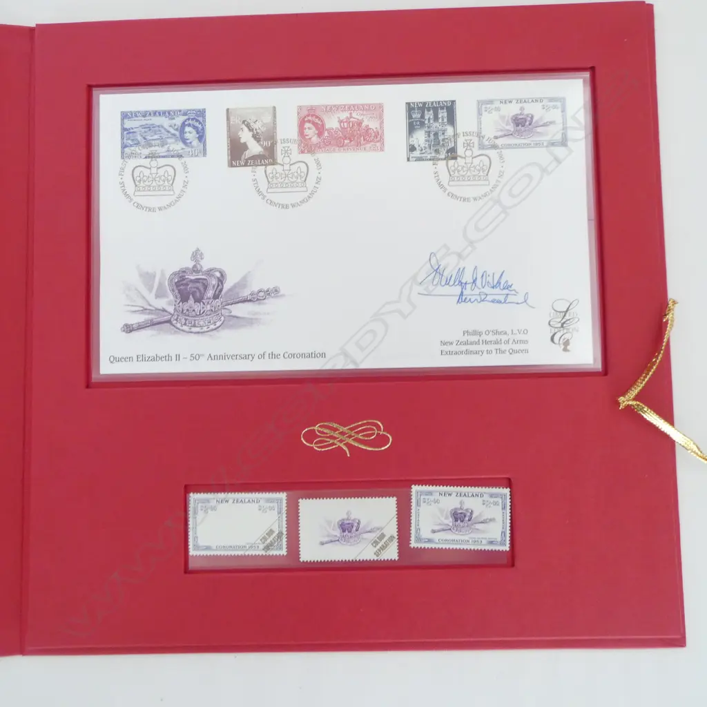 LTD. ED STAMP ALBUM ELIZABETH II 2003  50 YEARS CORONATION Image 1++