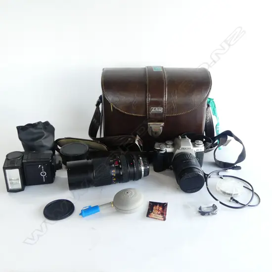 CASED USED PENTAX MZ-5N CAMERA L150 & 3 EXTRA ZOOMS L190 LONGEST
