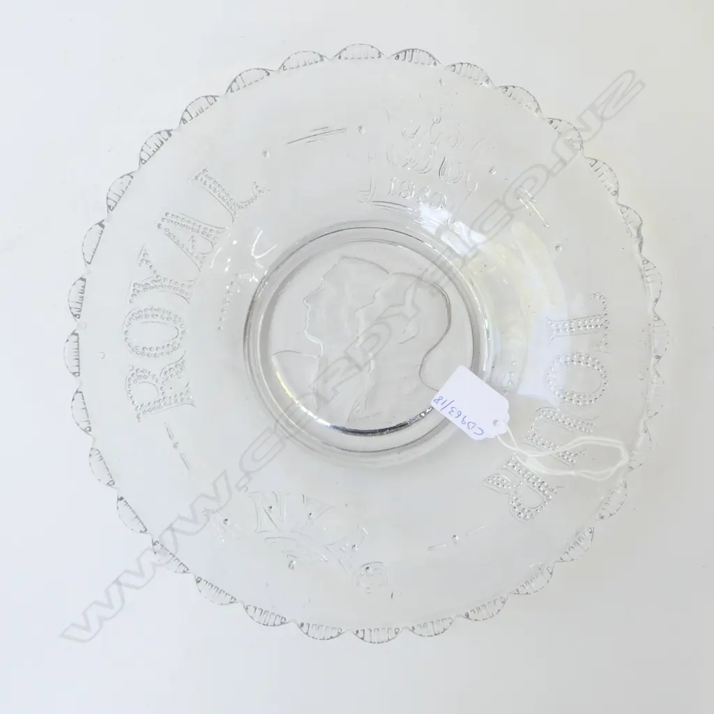 1949 ANZAC ROYAL TOUR KING GEORGE VI ROYALTY GLASS PLATE TOUR CANCELLED, D.260MM Image 1++