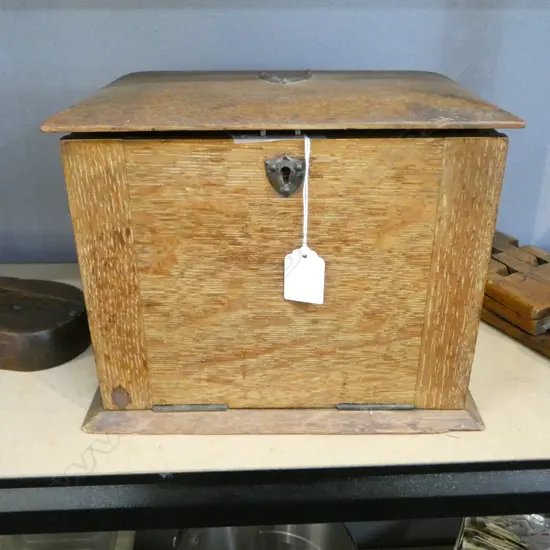 VINTAGE OAK STATIONERY COMPENDIUM