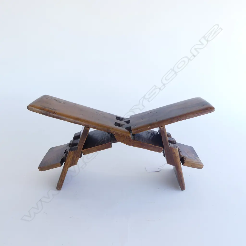 ANTIQUE CHINESE FOLDING WOODEN HEADREST  Image 1++
