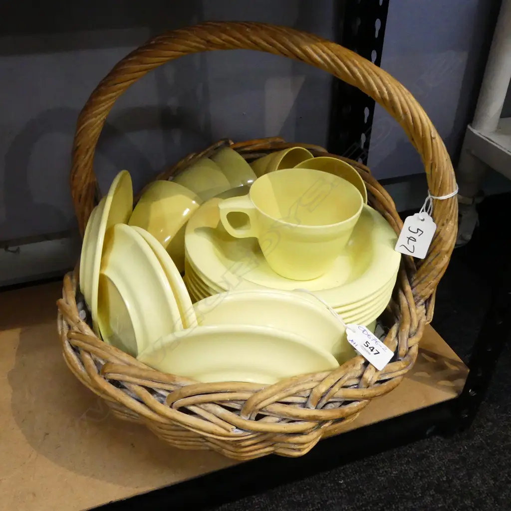 PLASTIC FALCON PICNIC/CAMPING WARE w. WICKER BASKET Image 1++