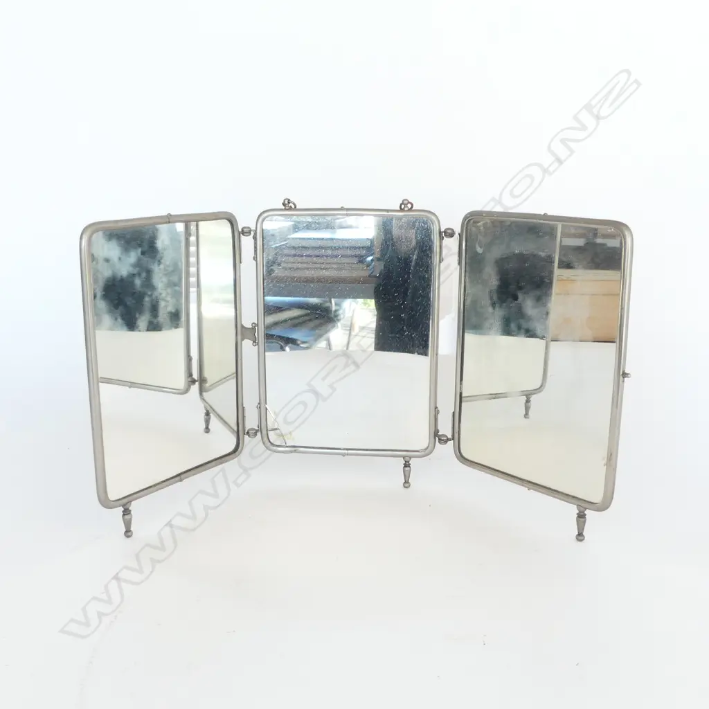 VINTAGE PORTABLE FOLDING MIRROR, CHROME & LEATHER (sml crack to cnr one mirror) Image 1++