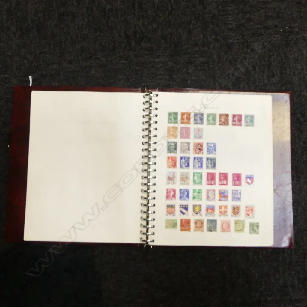'WILJEF' WORLD STAMP ALBUM Image 1++