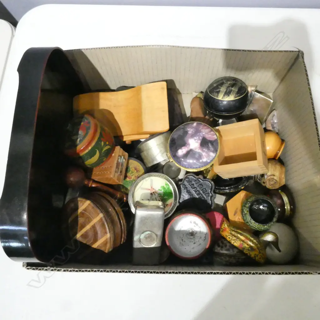 ASST. TRINKET BOXES, LACQUER TRAY, etc Image 1++