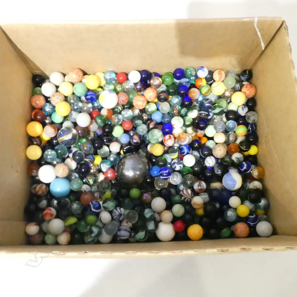 BOX OF MARBLES Image 1++