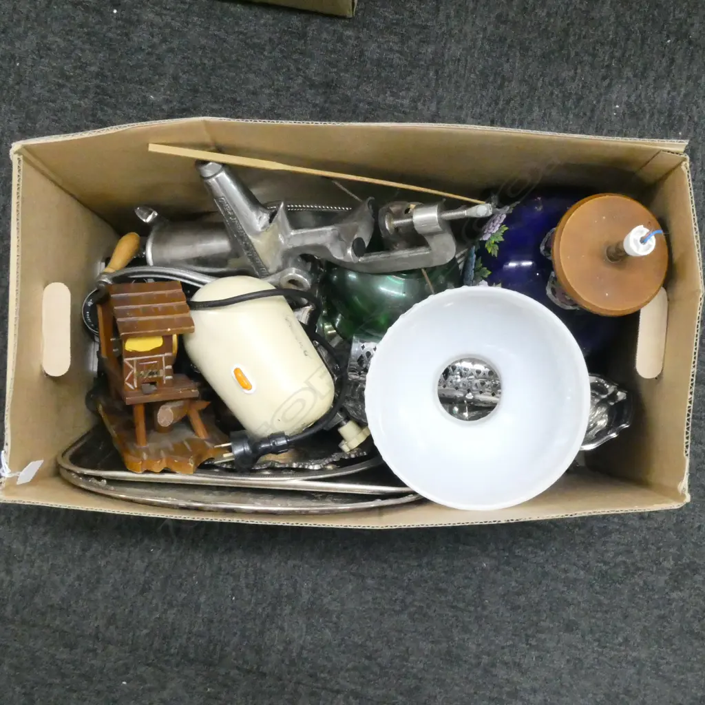 ASST. SILVER PLATE, KEROSENE LAMP, etc Image 1++