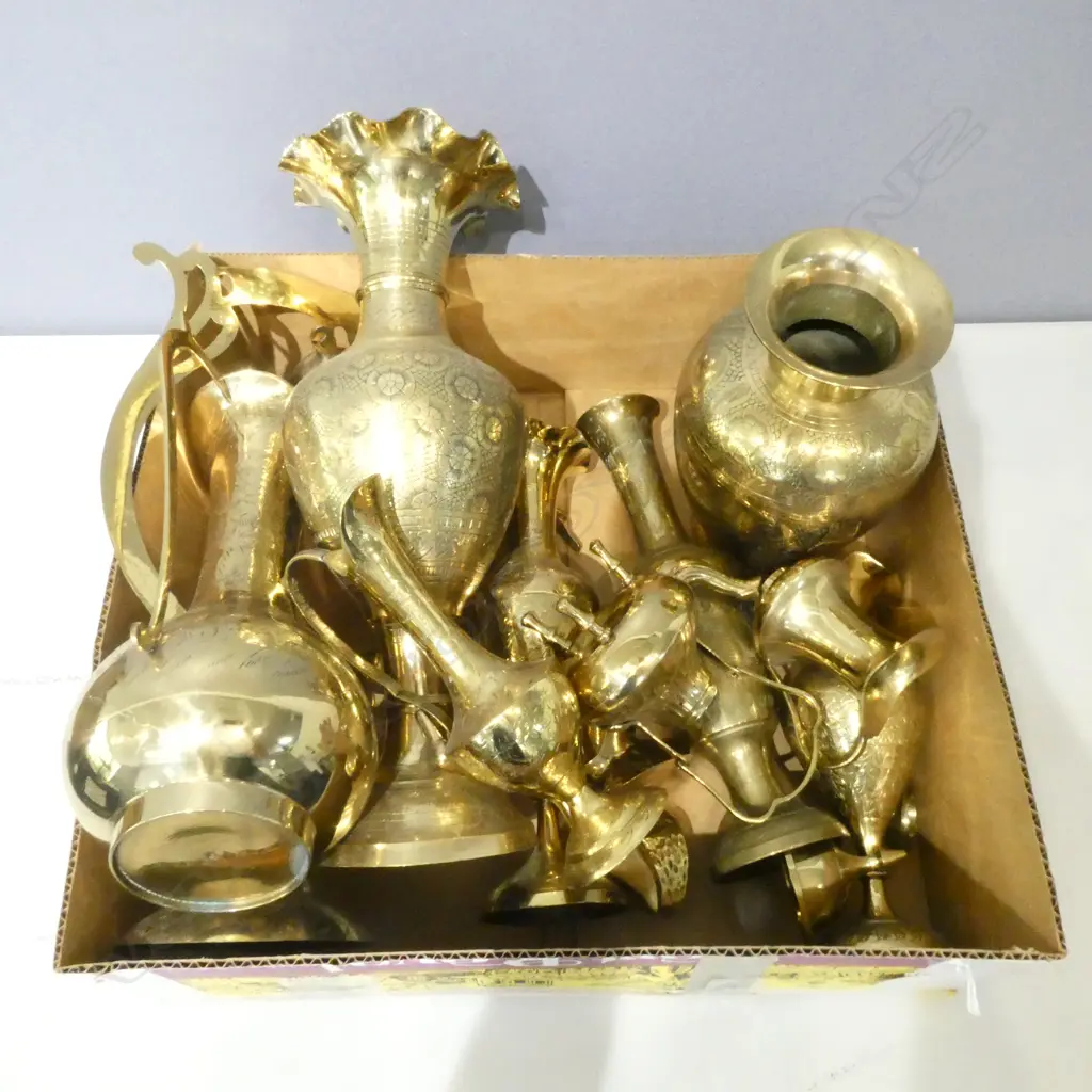 12 ASST PCES. ASST. BRASS WARE, etc Image 1++