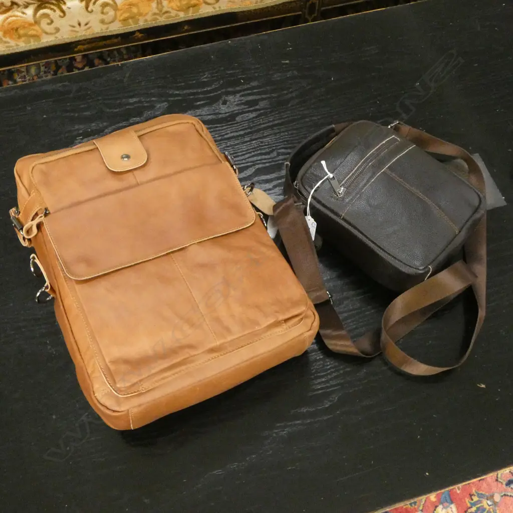 2 NEW LEATHER BAGS H.380mm Image 1++