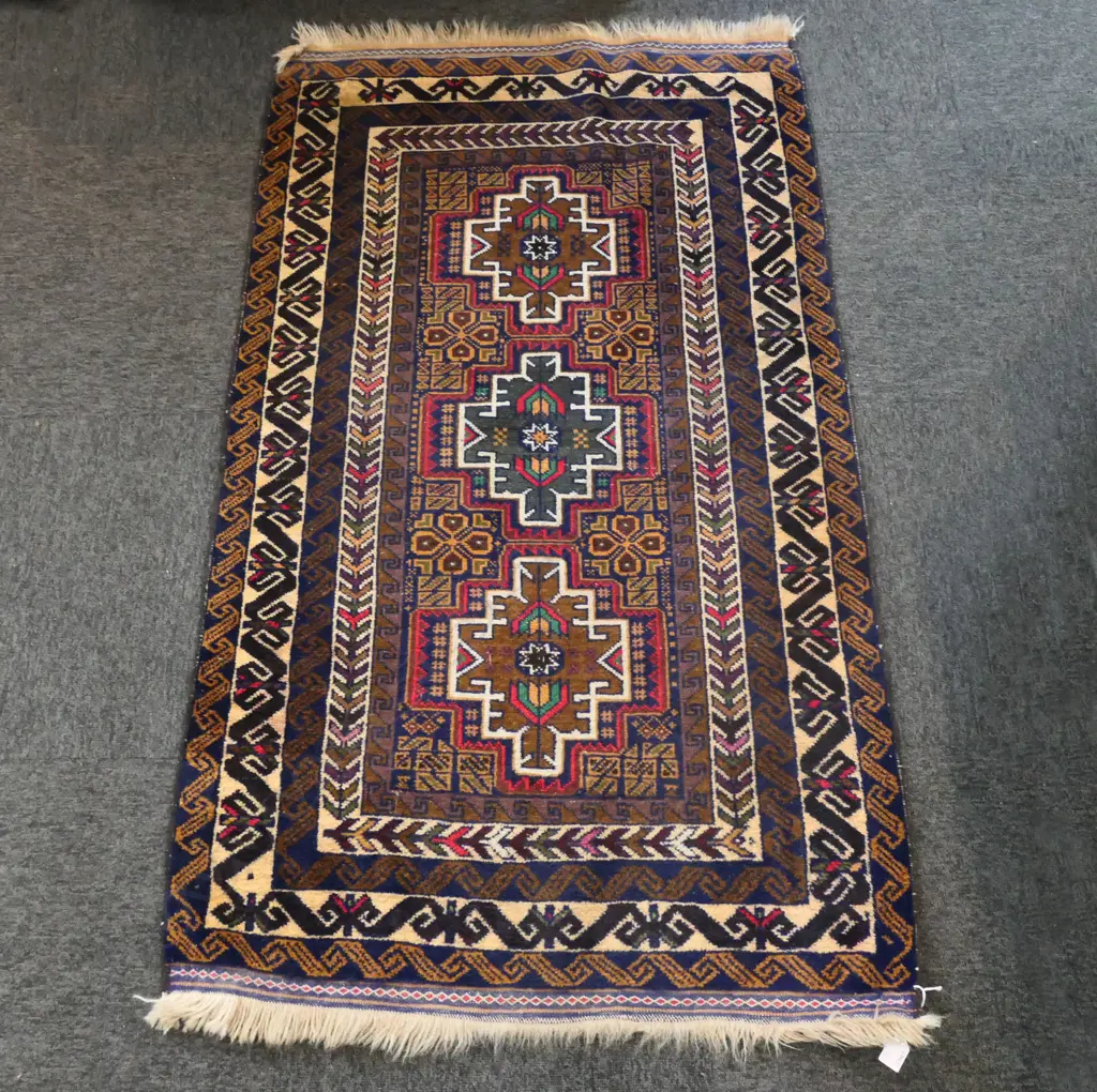 HAND KNOTTED ALL WOOL RUG 1440x900mm Image 1++