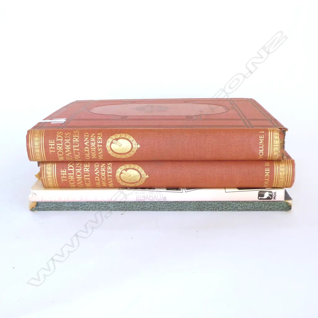 4 VINTAGE BOOKS; 2 WORLDS FAMOUS PICTURES, ILLUSTRATED LONDON NEWS, THOSE WHERE THE DAYS Image 1++
