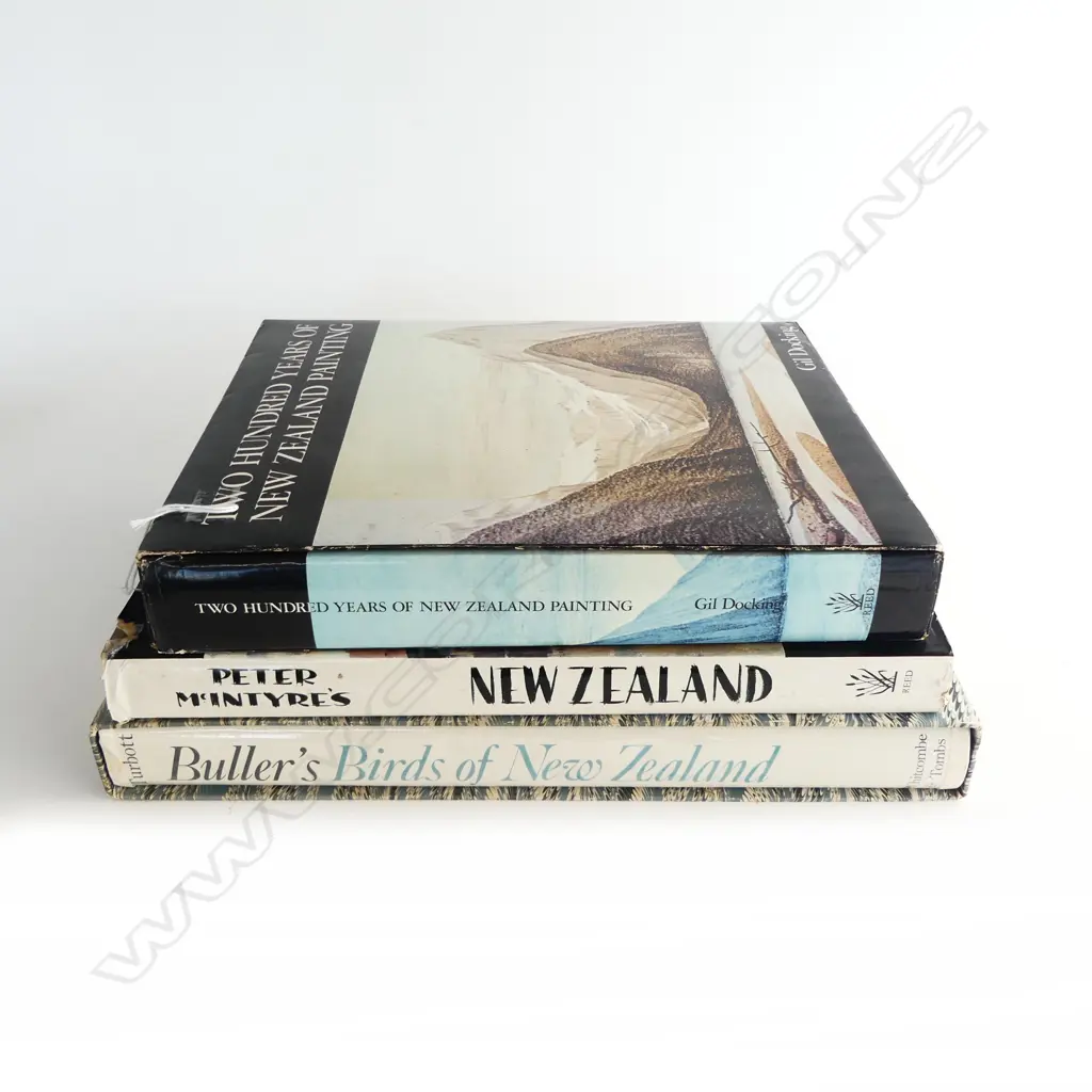 3 NZ BOOKS; BULLERS BIRDS, PETER McINTYRE, 200 YEARS PAINTING Image 1++
