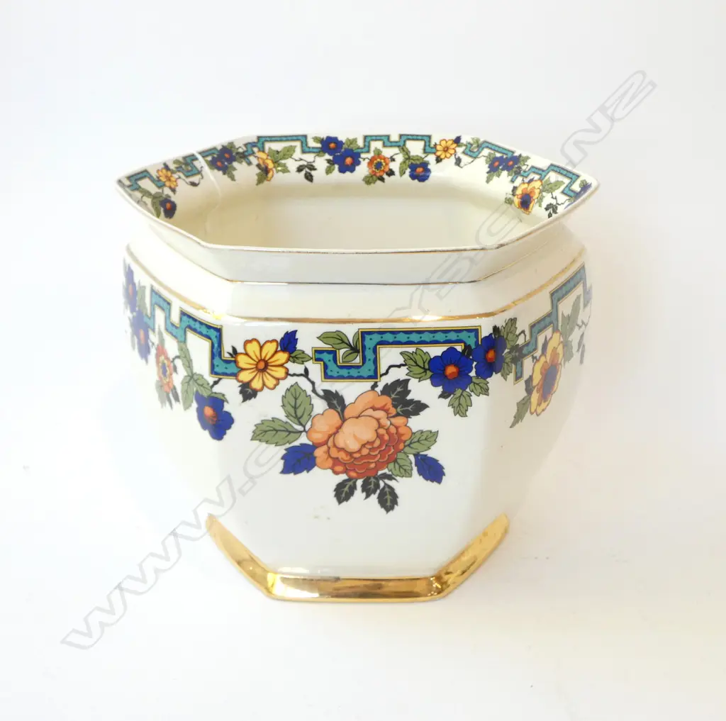 FALCON WARE JARDINERE, H.210 x 230mm Image 1++