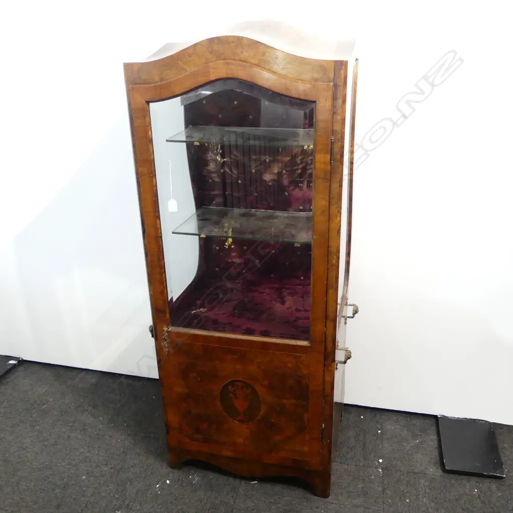 ORNATE CABINET, BORER H.1550mm Image 1++