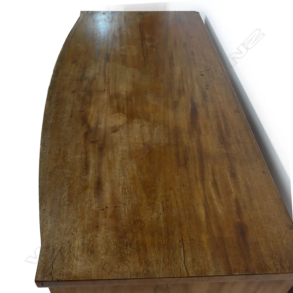 A Regency mahogany bow front chest of five drawers, Image 1++