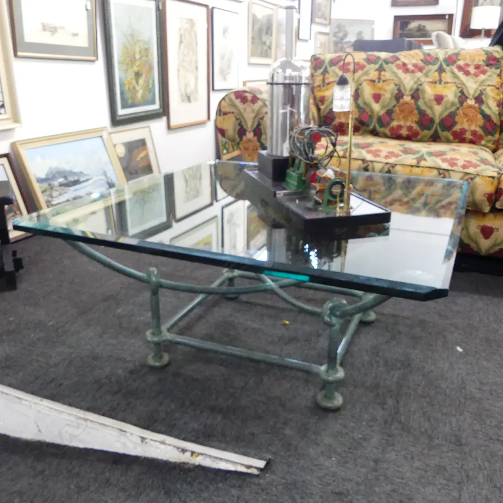 GLASS TOP COFFEE TABLE w. METAL BASE 900x900x430mm Image 1++