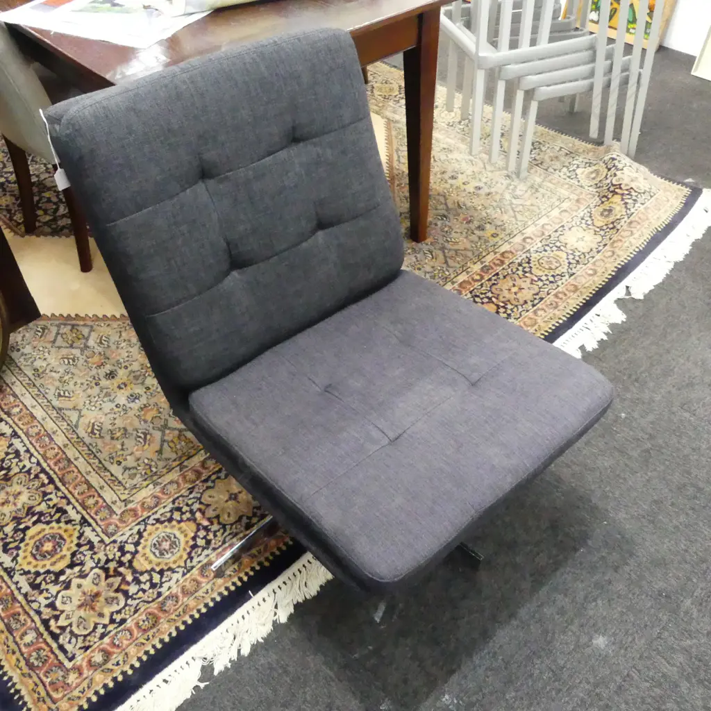 MODERN SWIVEL CHAIR, GREY UPHOLSTERY Image 1++