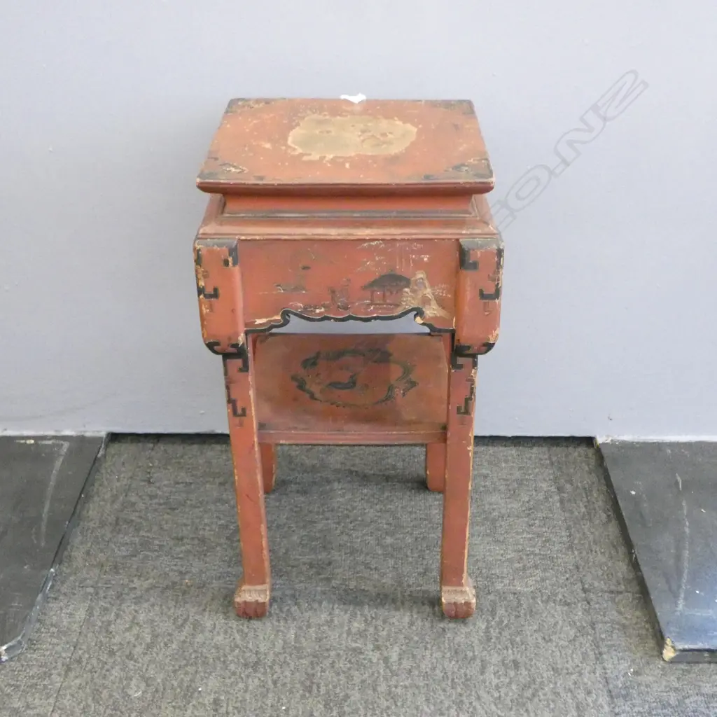SMALL VINTAGE ORIENTAL SIDE TABLE H460mm Image 1++