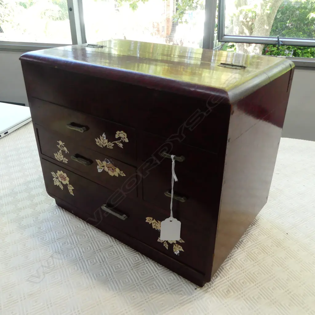 JAPANESE RED LACQUER SEWING BOX 260 x 330 x 200mm Image 1++