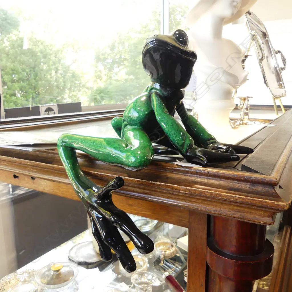 RESIN FROG 'LIMON' BY KITTYS CREATURES W.300mm Image 1++