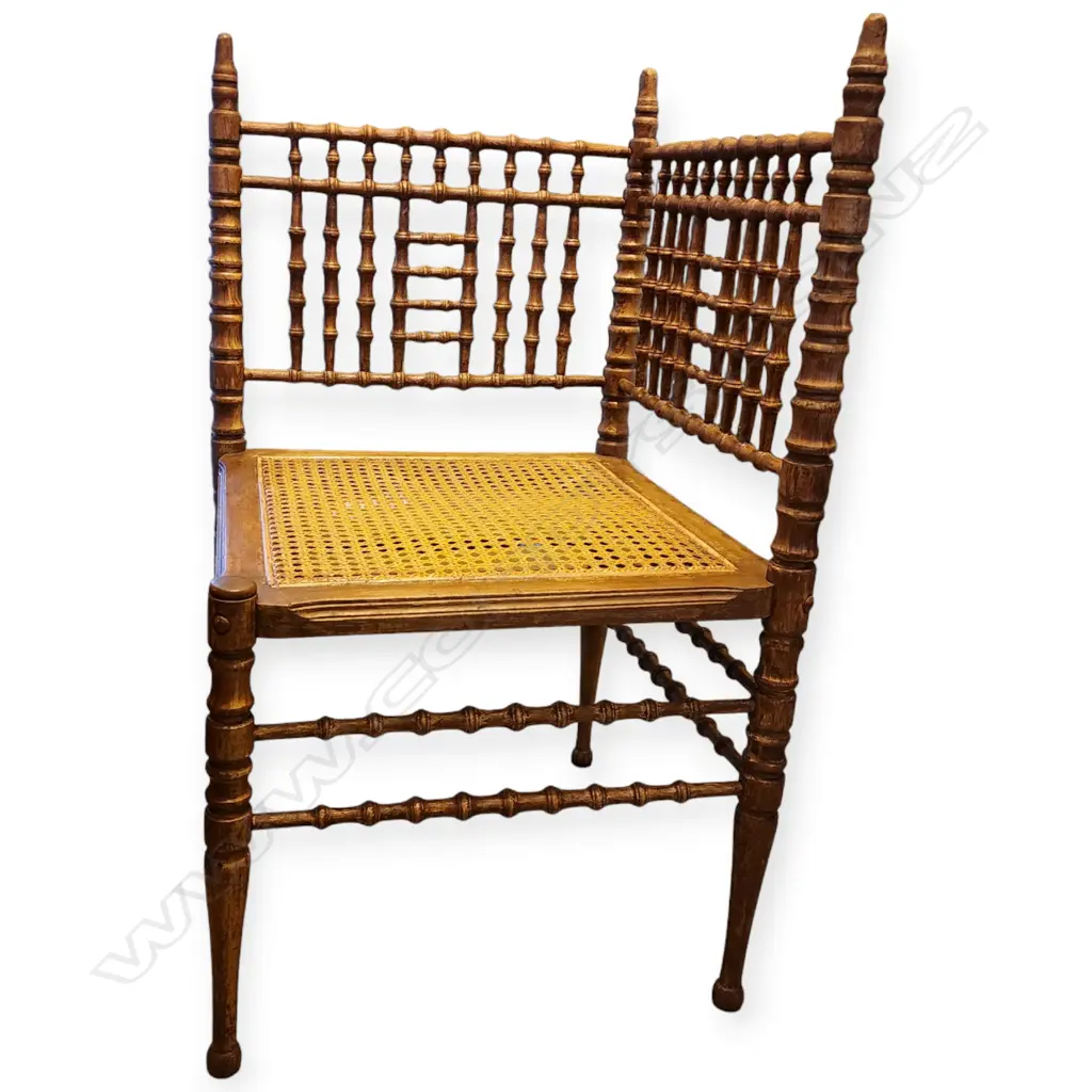 1920's ANTIQUE HEYWOOD-WAKEFIELD GILDED FAUX BAMBOO CORNER CHAIR - 750 x 450 x 450 mm Image 1++