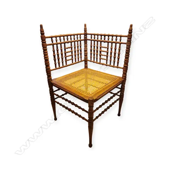 1920's ANTIQUE HEYWOOD-WAKEFIELD GILDED FAUX BAMBOO CORNER CHAIR - 750 x 450 x 450 mm