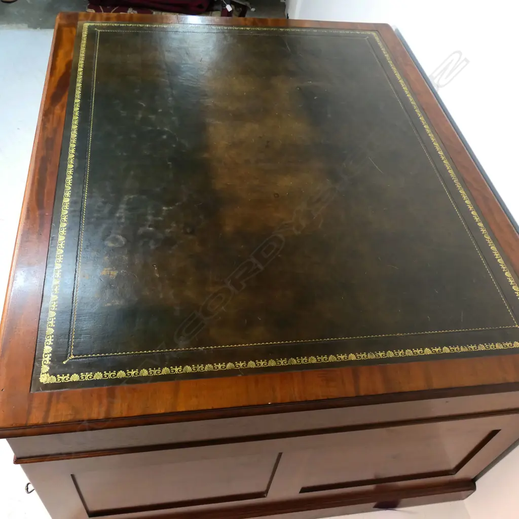 A late Victorian mahogany partners desk, Image 1++