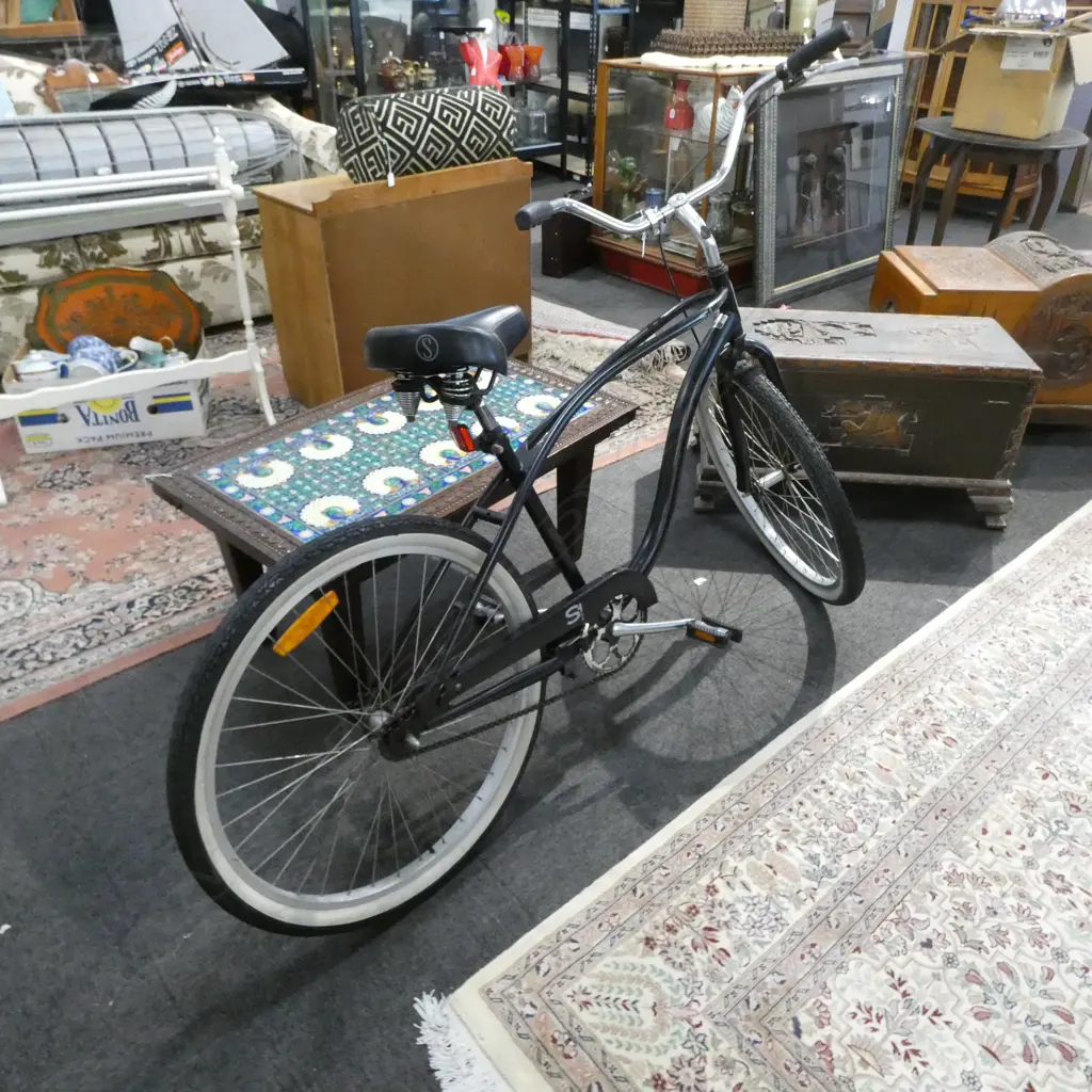 SCHWINN BEACH CRUISER BIKE [FULL SIZE] Image 1++